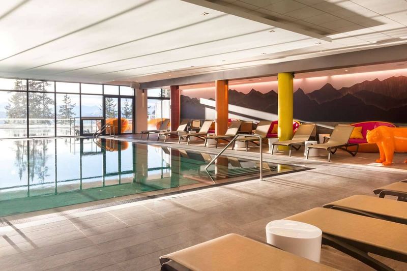piscine intérieure